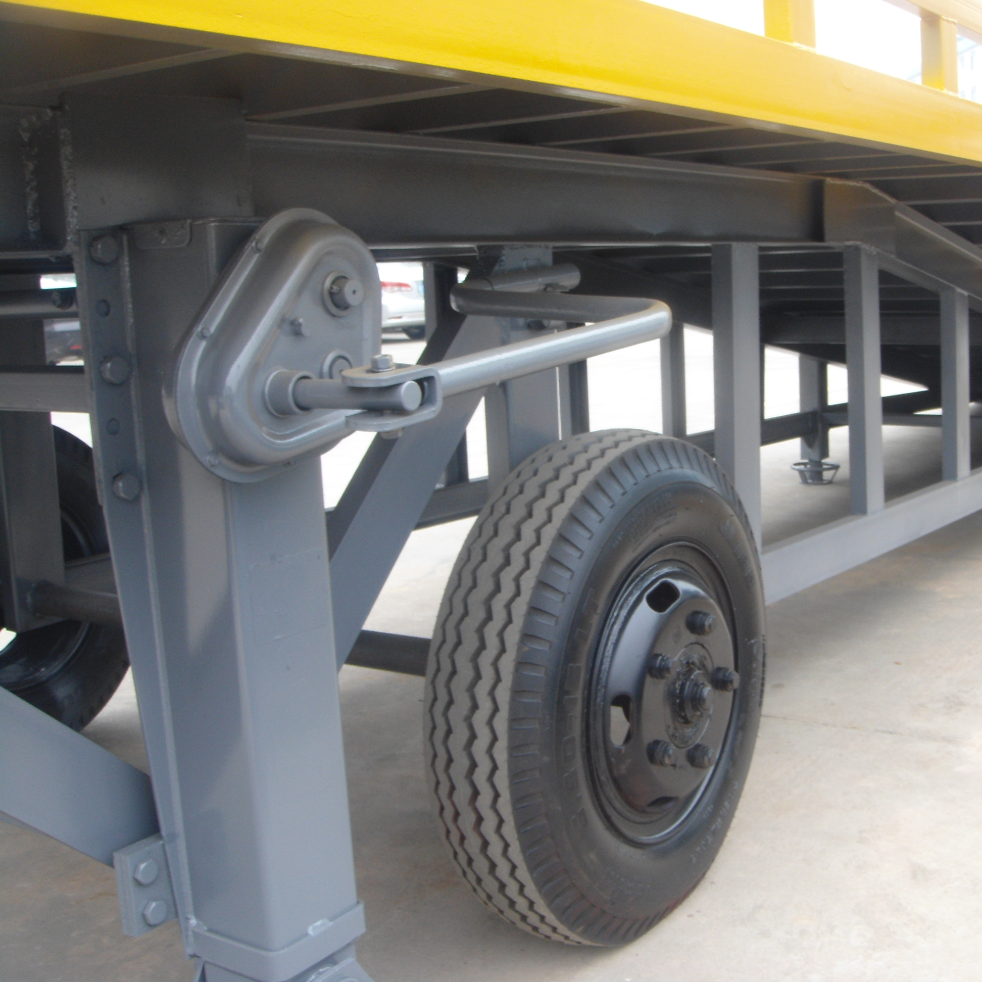 NIULI Dock Leveler Forklift Loading Ramp Truck Loading Yard Ramp