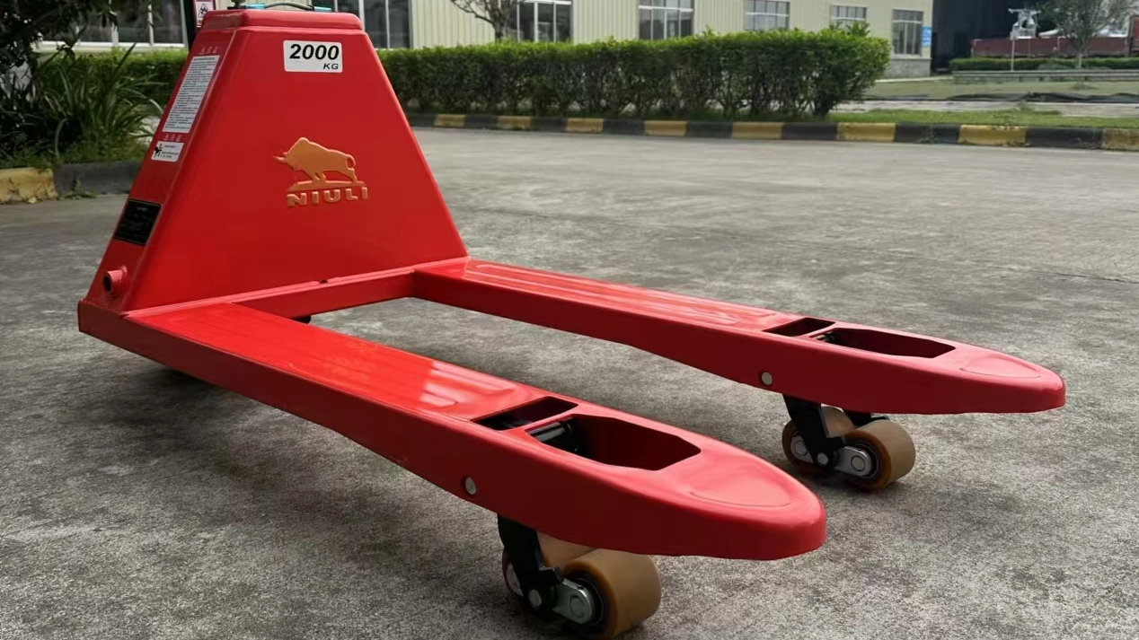 Kas yra padėklų vežimėlis? Išsamus rankinių ir elektrinių modelių vadovas